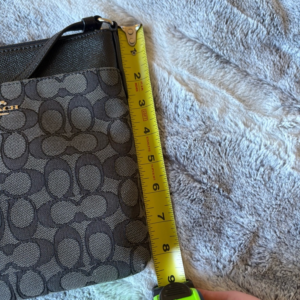 Coach Crossbody Bag with Skinny ID Wallet - 2 piece set - Picture 9 of 10